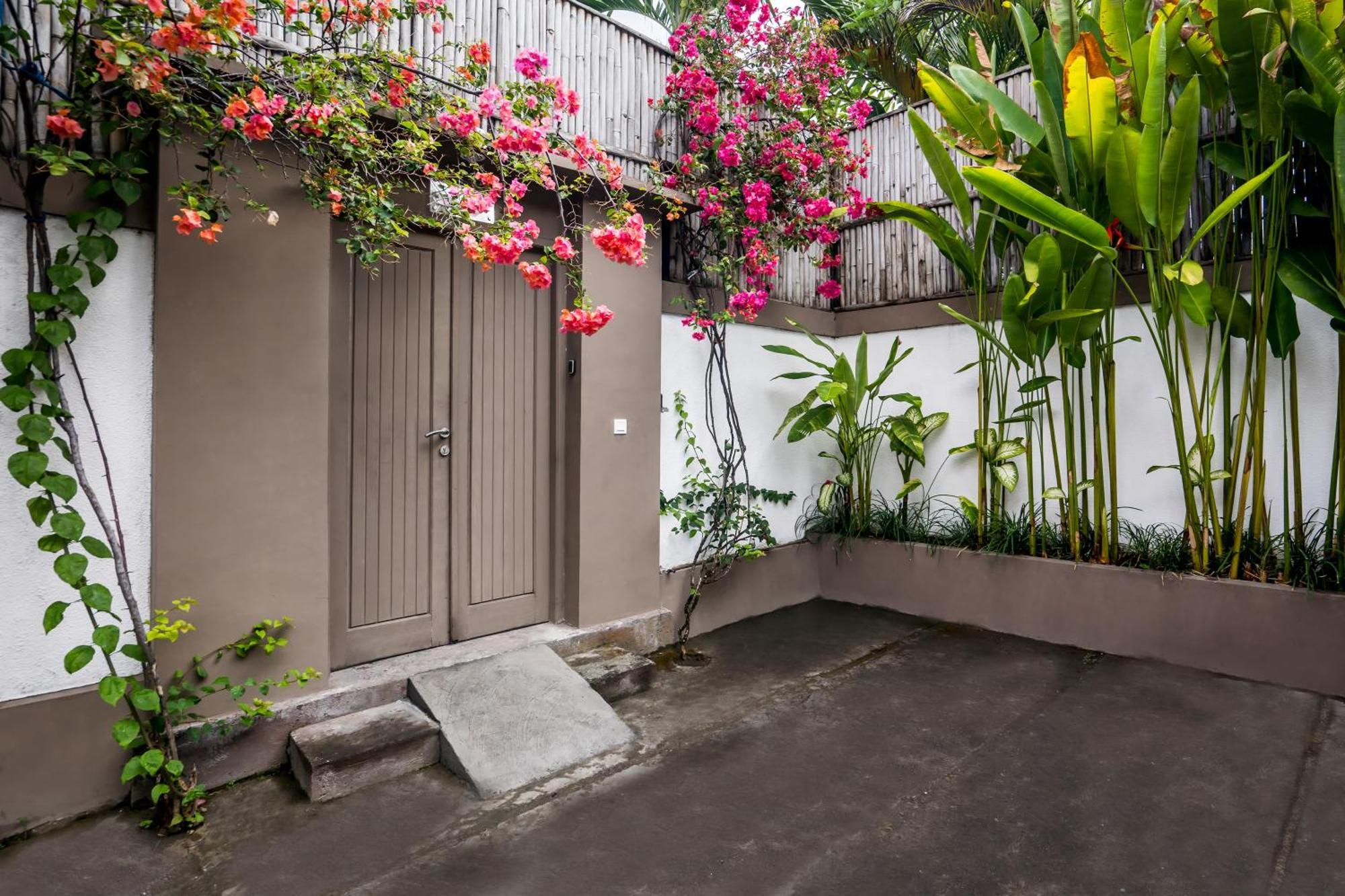 Villa Moju Canggu By Alfred In Bali Екстер'єр фото